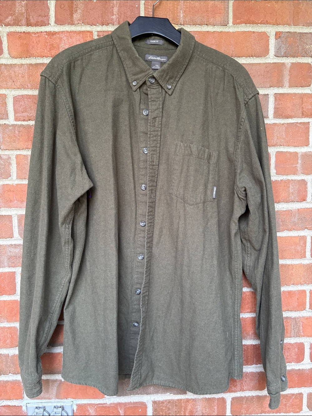 EUC Sz TXL Eddie Bauer Olive Button-Down flannel Shirt